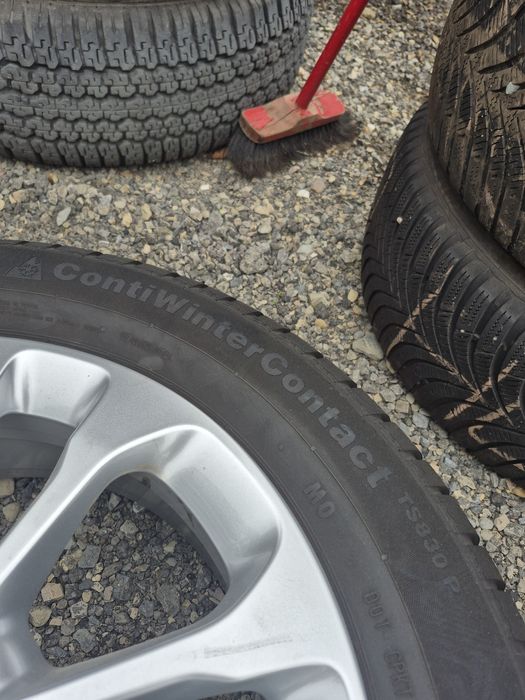 Mercedes-Benz GLA джанти + зимни гуми Continental WinterContact 17"