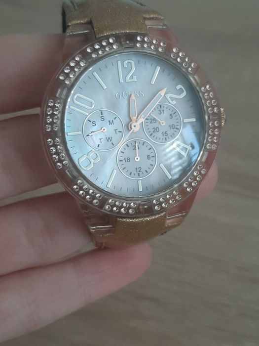 Ceas GUESS Original W0142L1 Crystal Rose Gold – Multifuncțional