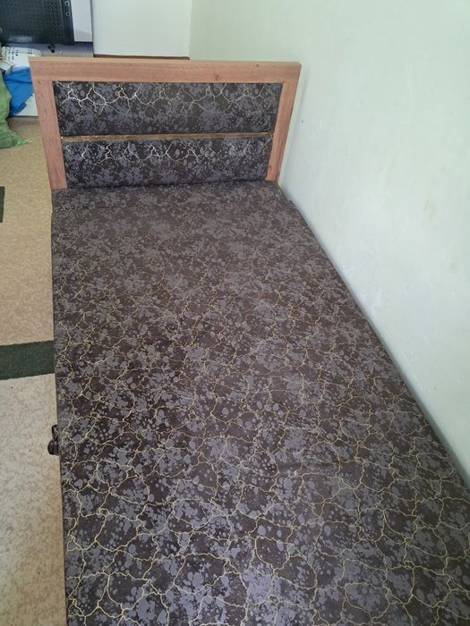 1 kishilik divan xolati yangi