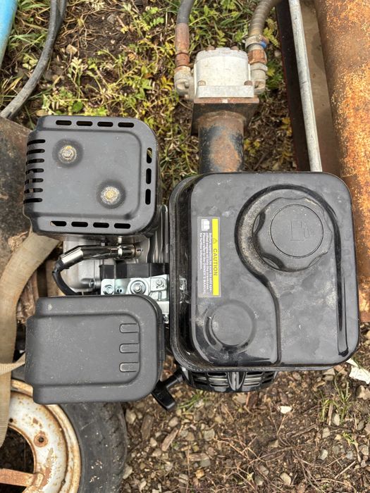 Crapatoare de lemne cu motor pe benzina