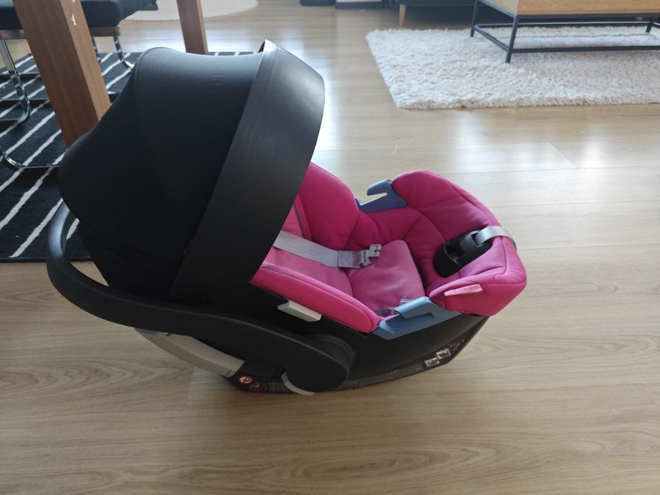 Cybex Aton 5 + адаптери