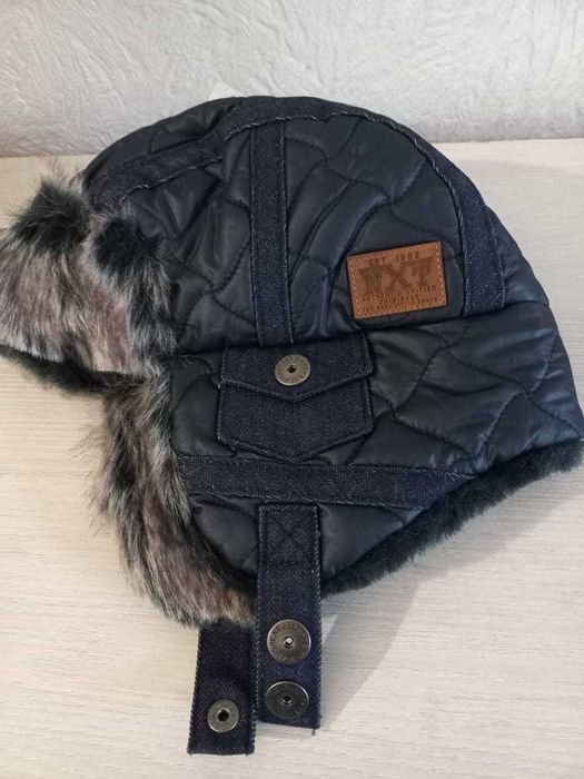 Новая  шапка для мальчика Next