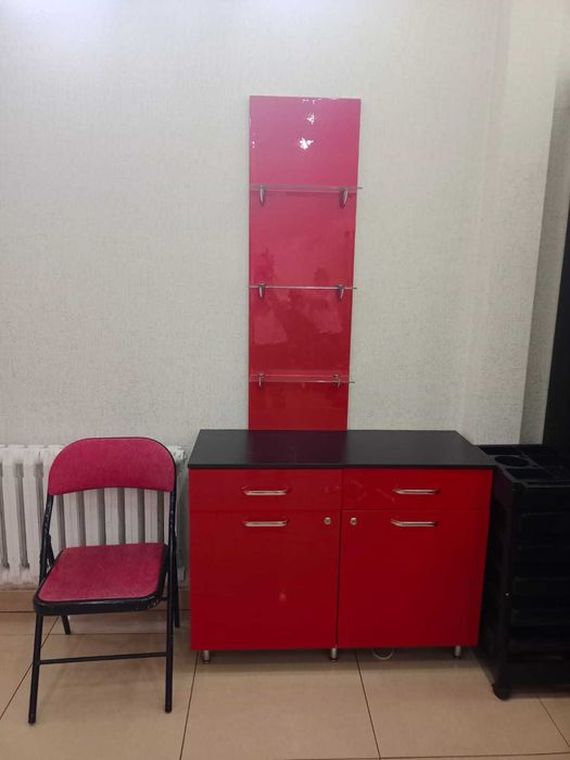 Сдам в аренду место в салоне красоты