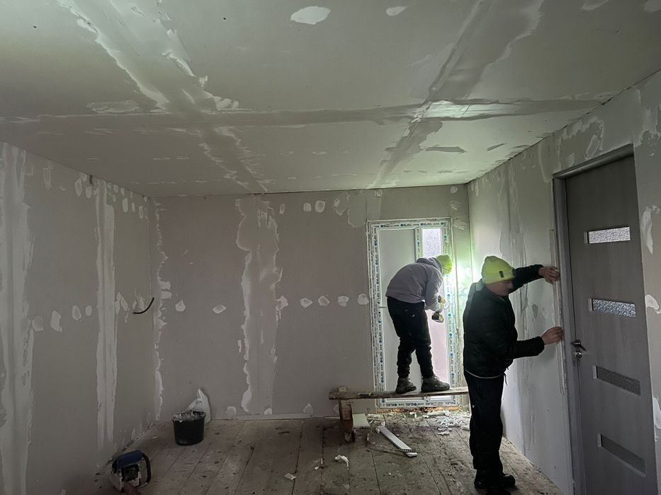 Containere , casute modulare , cabane din lemn