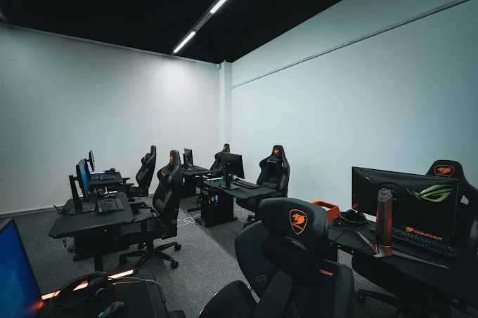 Игровой компьютер в комплекте (Кресло, Монитор, Периферия)