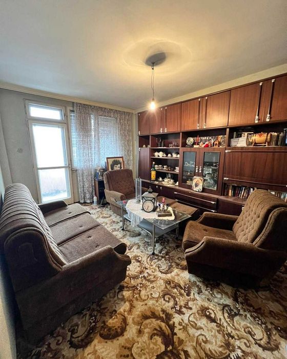 Тристаен апартамент с гледка към Боровата гора в кв. Боровец,