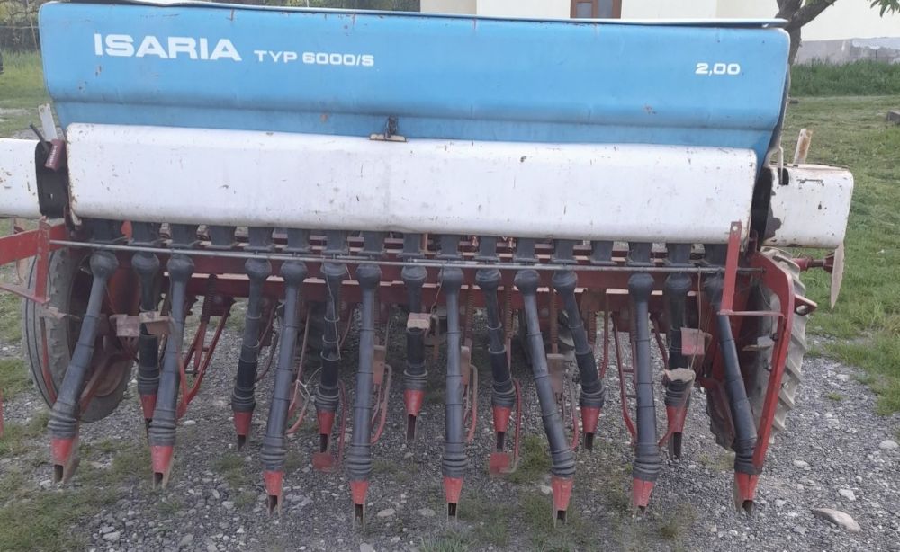 Semanatoare pentru tractoare mici și medii 2m latime