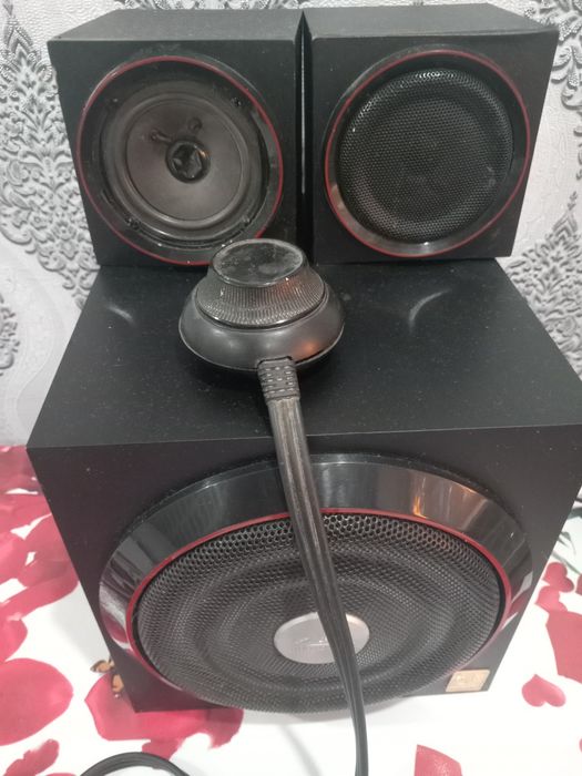Продам сабуфер для компютера