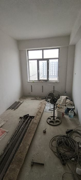 Срочно 3 хоналик 95 м2 7- МКР дан квартира сотилади.