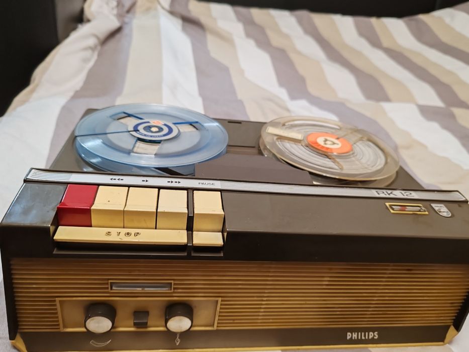 Magnetofon Philips și Tesla Pluto retro