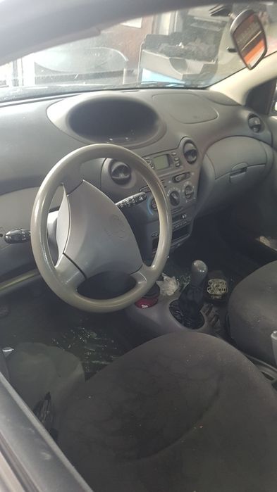 Тойота ярис 1.0 бензин на части