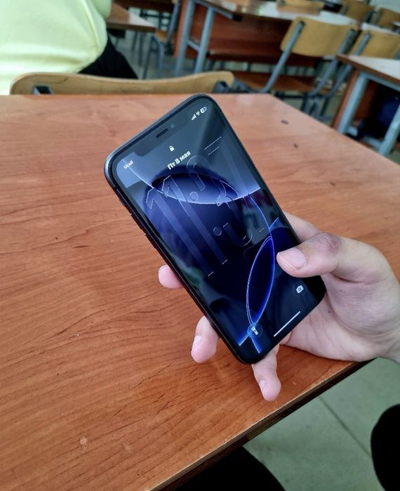IPhone 11 идеал 84%
