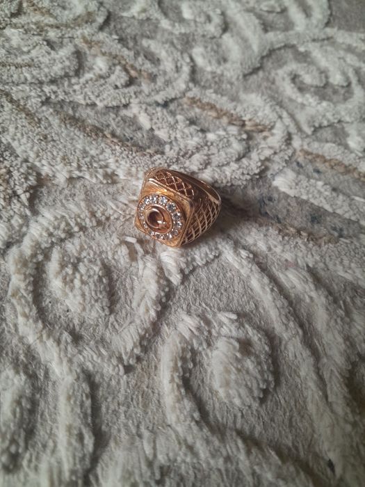 Печатка золотая продам