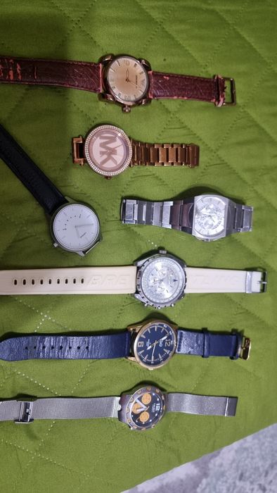 Michael Kors auriu ,Breitling automatic, lot  altele
