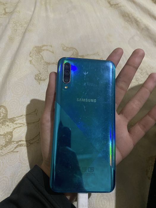 Продам самсунг а30s