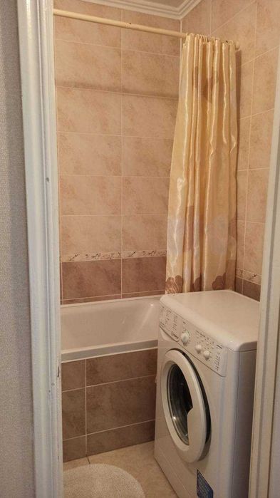 Дава се под наем Двустаен апартамент в София, Център - 65 кв.м за 408 € - Снимка #2