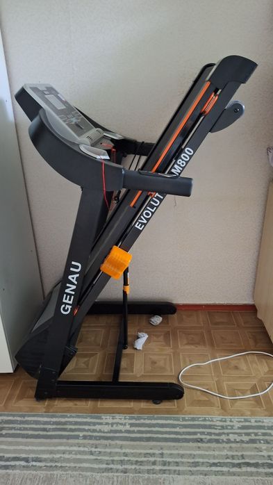 Беговая дорожка genau