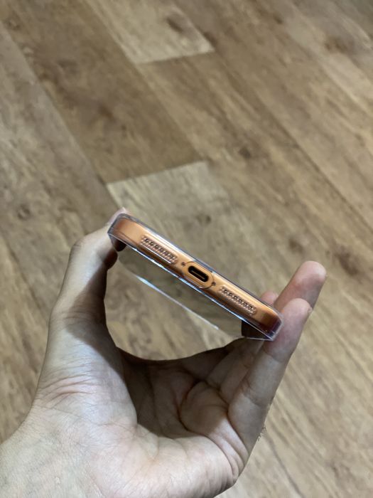 iPhone 17 Pro Max, оранжевый