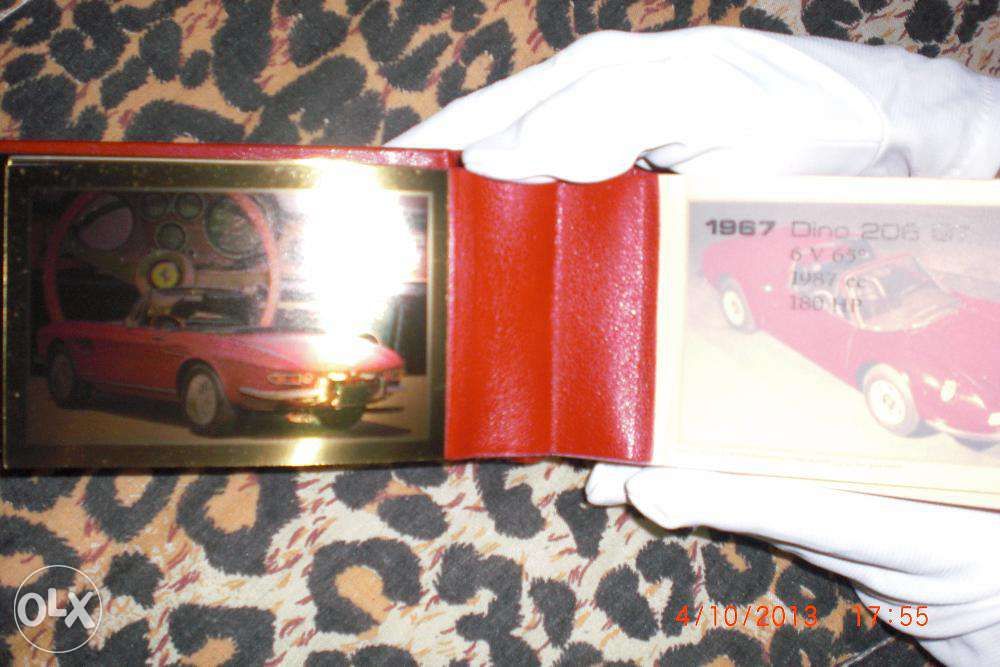 FERRARI cu Paginile in Foite de AUR de 24 K, Ocazieeeeeeeeeeee-rara
