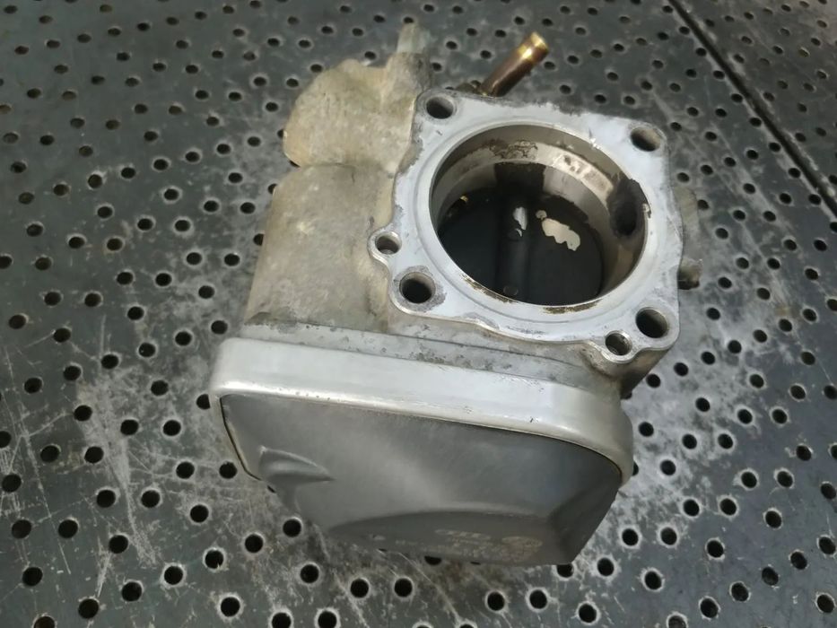 clapeta acceleratie 1.6 b bgu  skoda octavia 2 vw golf 5 seat altea 06a133062ab