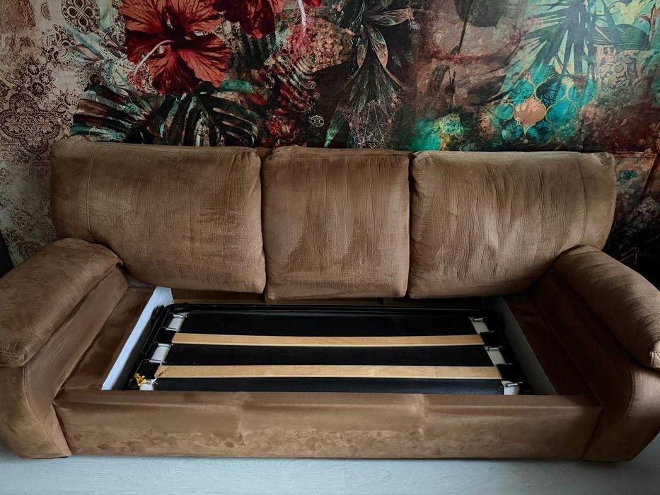 Комплект дивани 3-ка + 2-ка - тройката разтегателна (спалня), отлично състояние