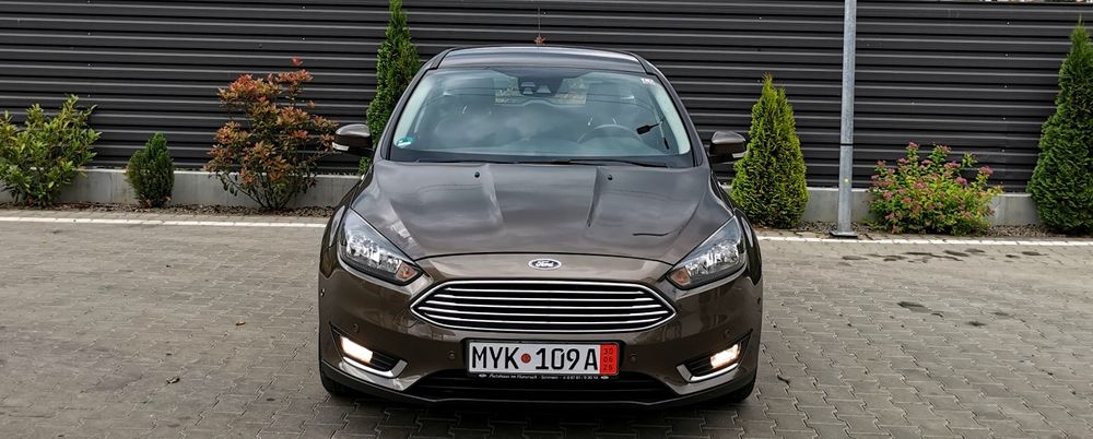 Ford Focus Titanium - 1.5 Benzină - 150 cp-Cilindri 4