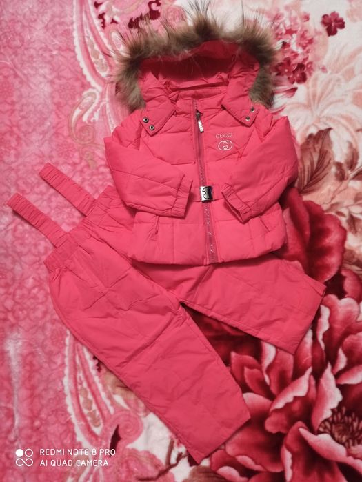 Продам пуховики на девочек и мальчиков