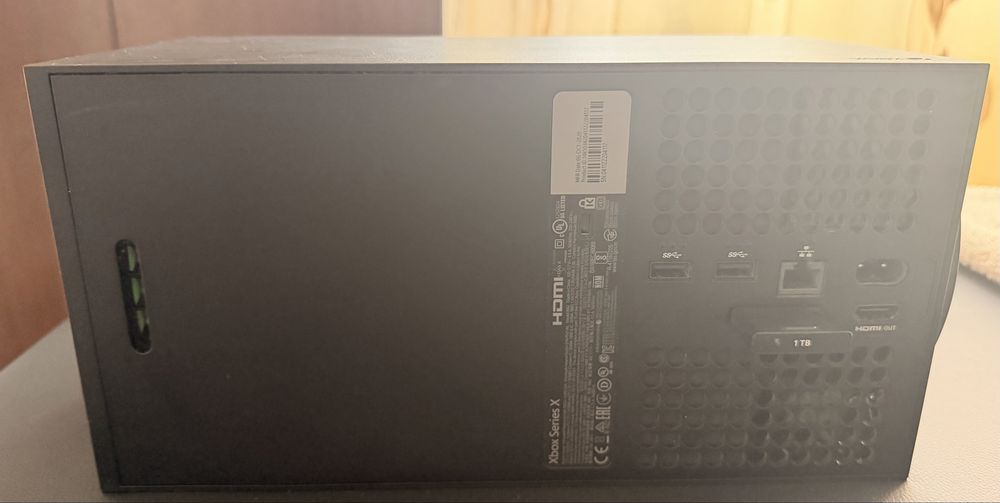 Xbox Series X 1TB + 2 controllere – Super ofertă!