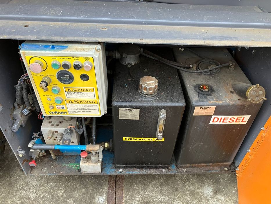 Ножична вишка дизелов двигател Кубота