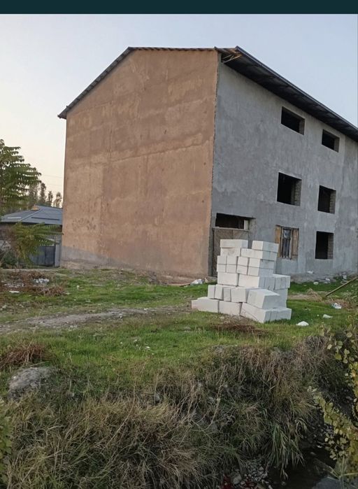 Срочно продаётся коммерческое помещение 1300м² цена 186000 у.е