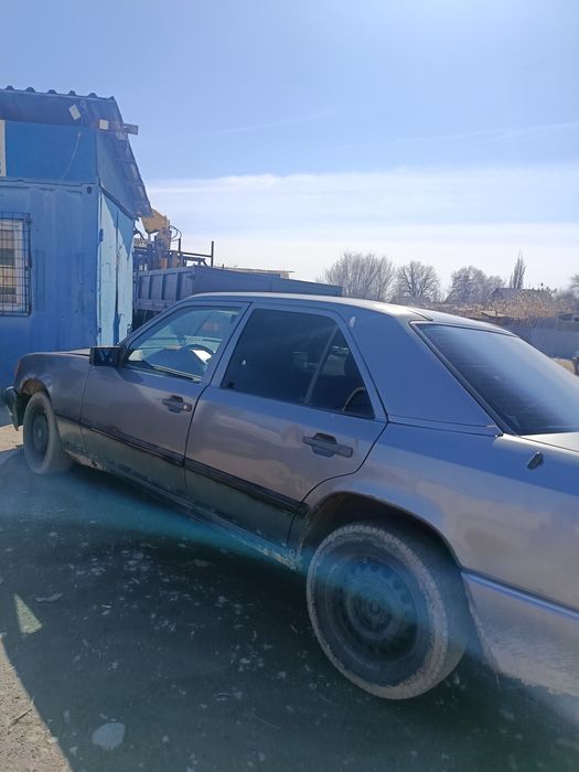 Мерседес бенс е230