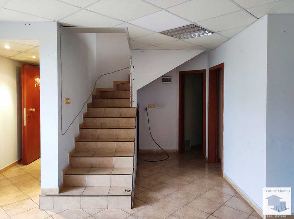 Продава се Офис в Велико Търново, Център - 150 кв.м за 510 €/кв.м - Снимка #3