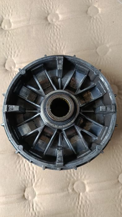 Вариатор за Ямаха Маджести 400 кубика