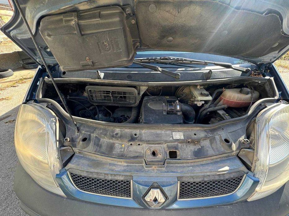 Renault Trafic 2.5 dCi НА ЧАСТИ