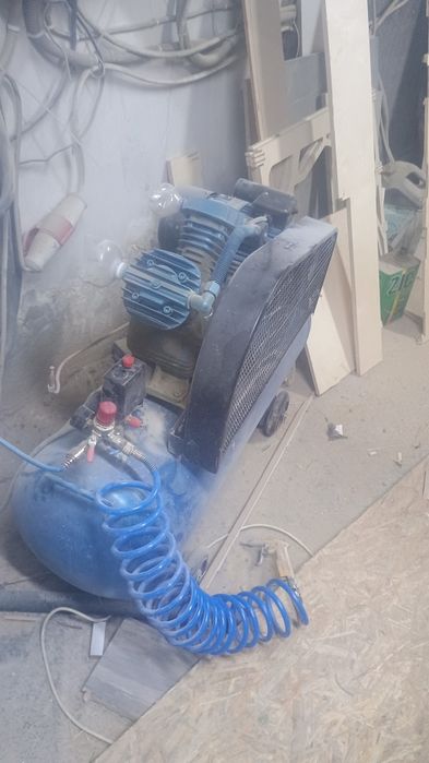 Продам компрессор