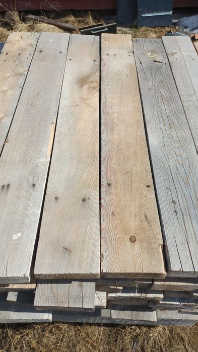 Доски деревянные