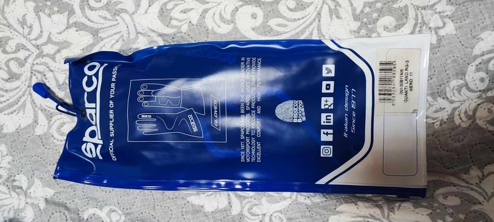 Ръкавици.  Спарко