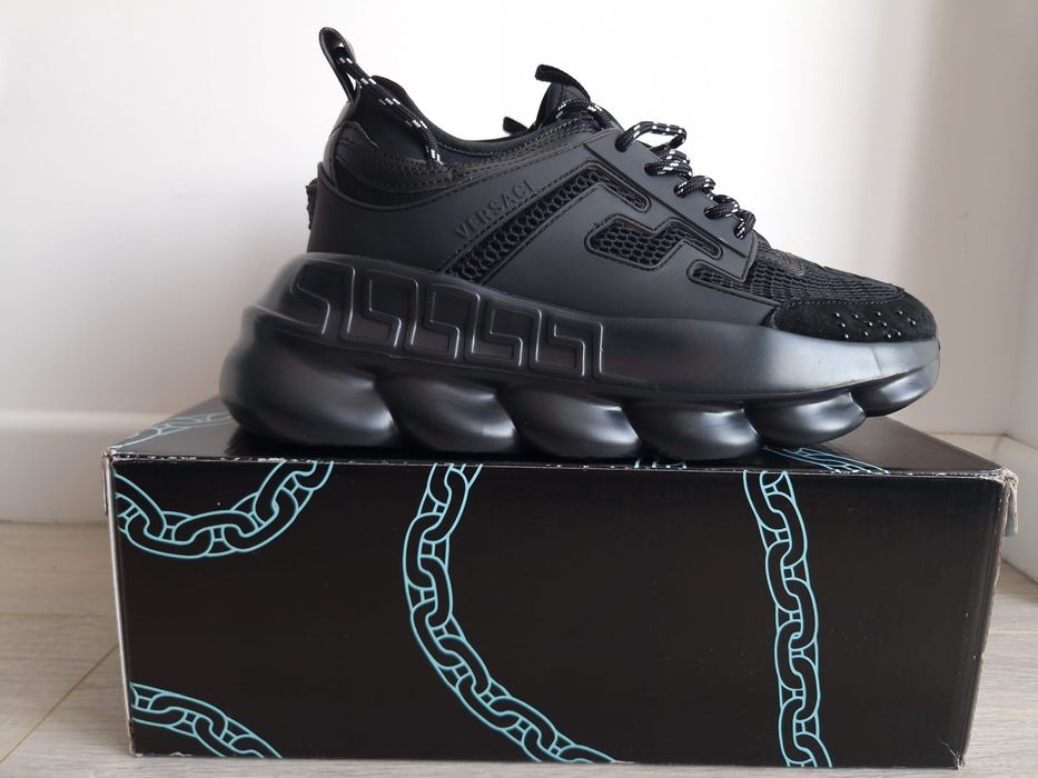 Versace Chain Reaction - Negri - Marimea 42 - Cadoul Ideal - Urgent