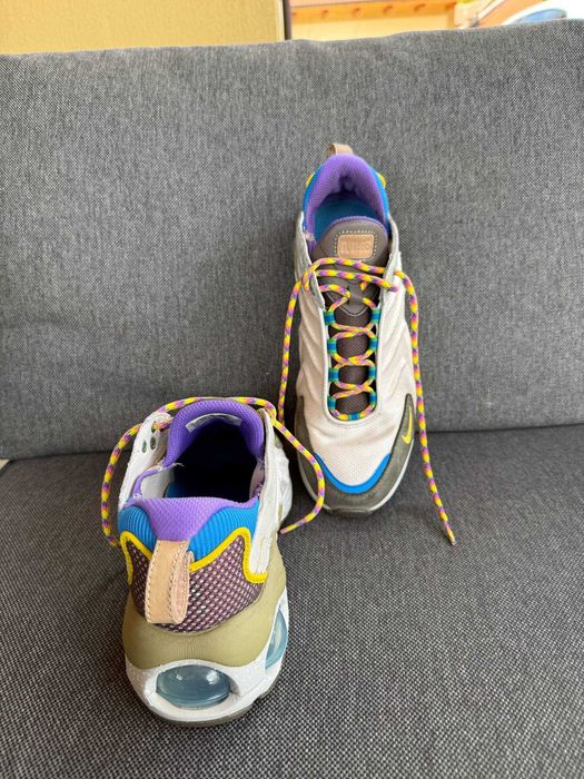 Мъжки маратонки Nike Air Max Tw Se - Бежови