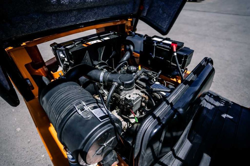 Вилочный погрузчик ( Кара)