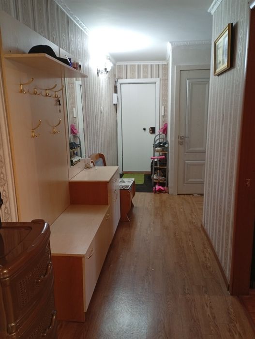 Продам 4х комнатную квартиру