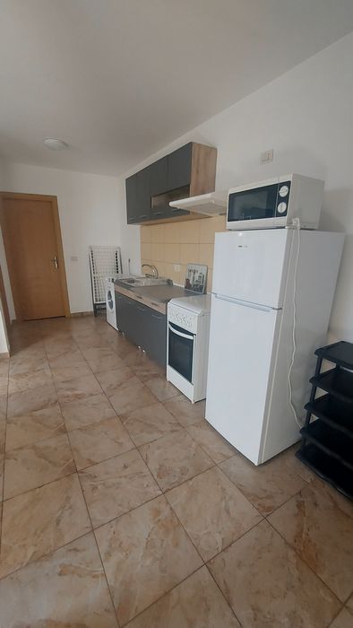 Garsoniera si Apartament de închiriat utilități incluse zona stadion