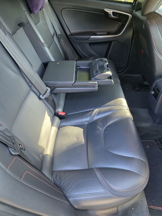 Volvo v60  din 2016 euro6 istoric ...