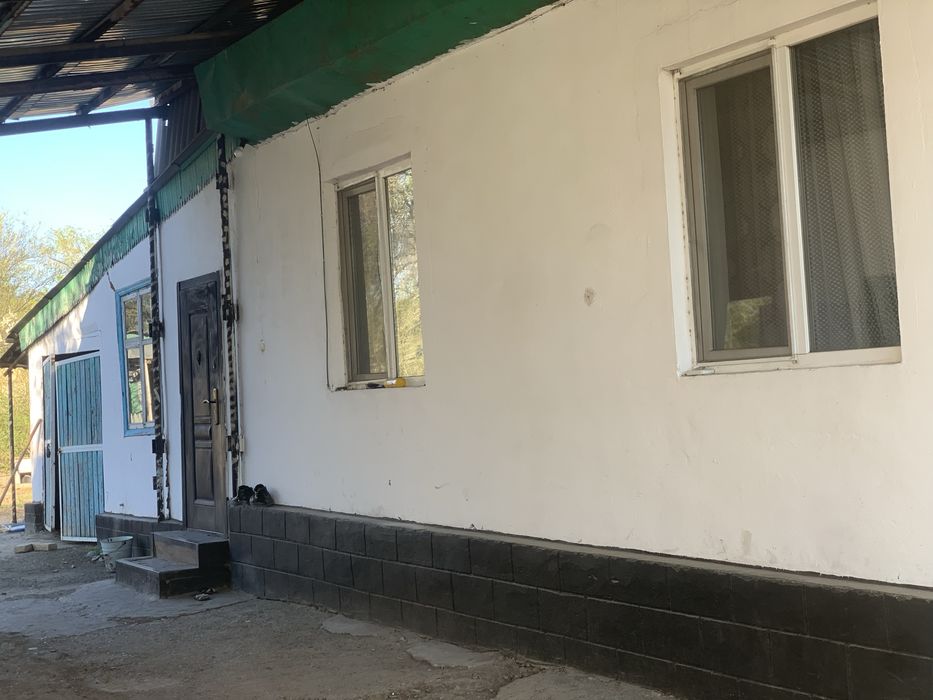 Продам дом в селе Енбек бухарова 32