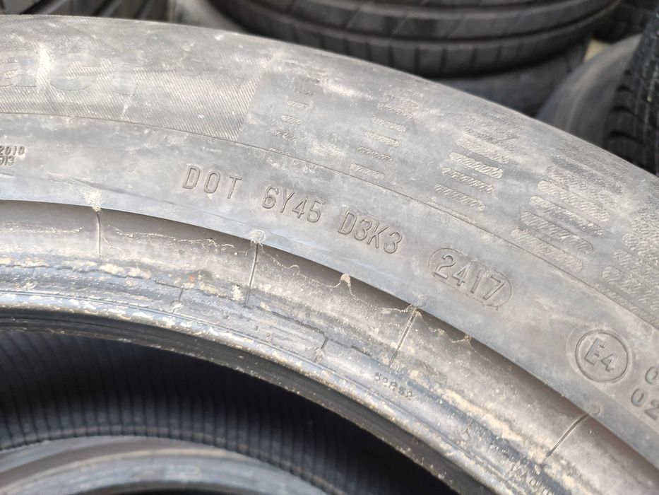 2бр Летни гуми 235 60 18 - Continental