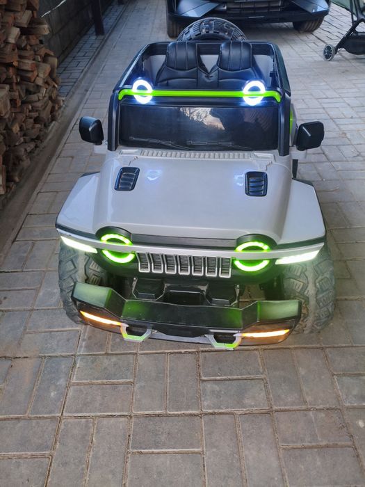 Детский электромобиль jeep wrangle