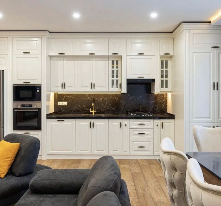 Ц-4 Сдаётся 3х комнатная вв квартира на Алайский базаре,