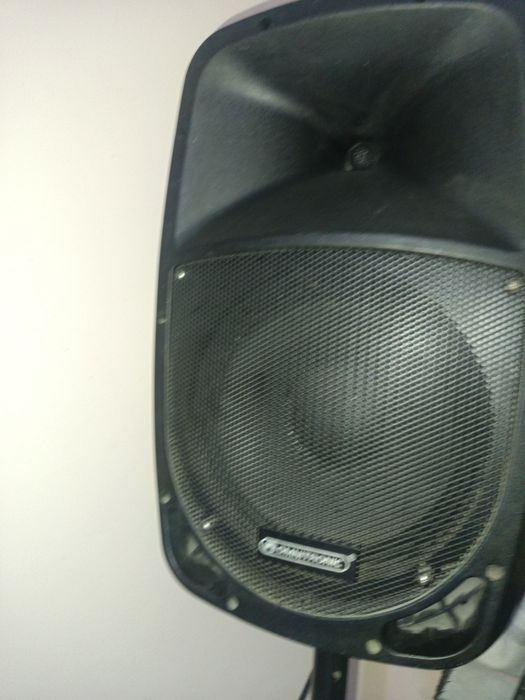 Amplificator cu boxe