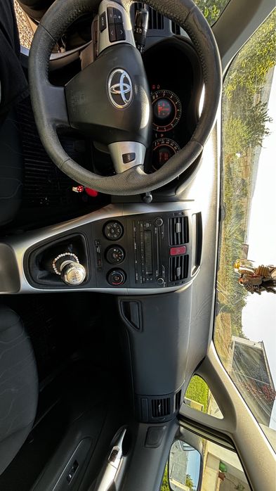 Toyota Auris 2011
