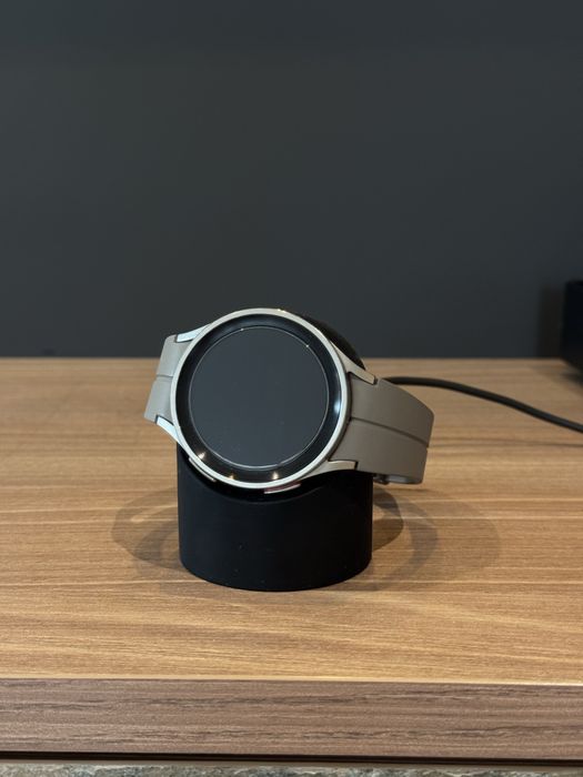 Samsung Galaxy Watch 5 Pro Impecabil + accesori gratuite